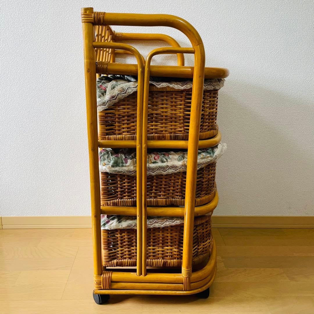 美品　ラタン３段チェスト引き出し　籐　キャスター付き Amazon.co.jp: ラタン 3段チェスト チェスト 籐 引出し キャスター付き